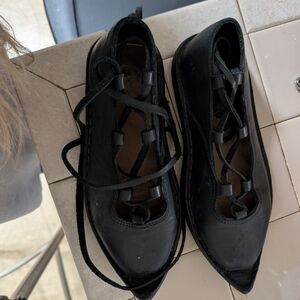 Black Women's Lace-Up Shoes